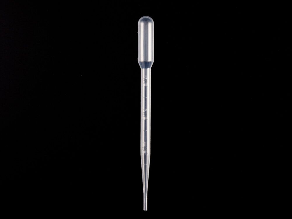 3ml plastic Pasteur pipette made of LDPE with clear graduations, upright view.