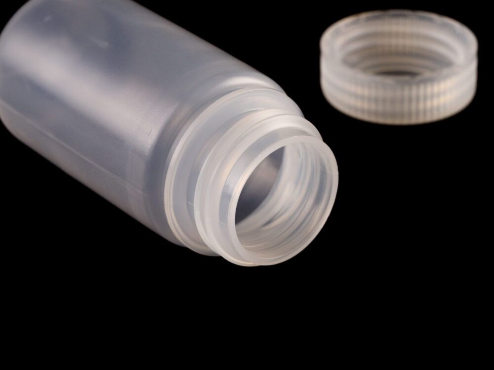 Kelabscience Transparent Wide-Mouth Reagent Bottle Neck Close-Up