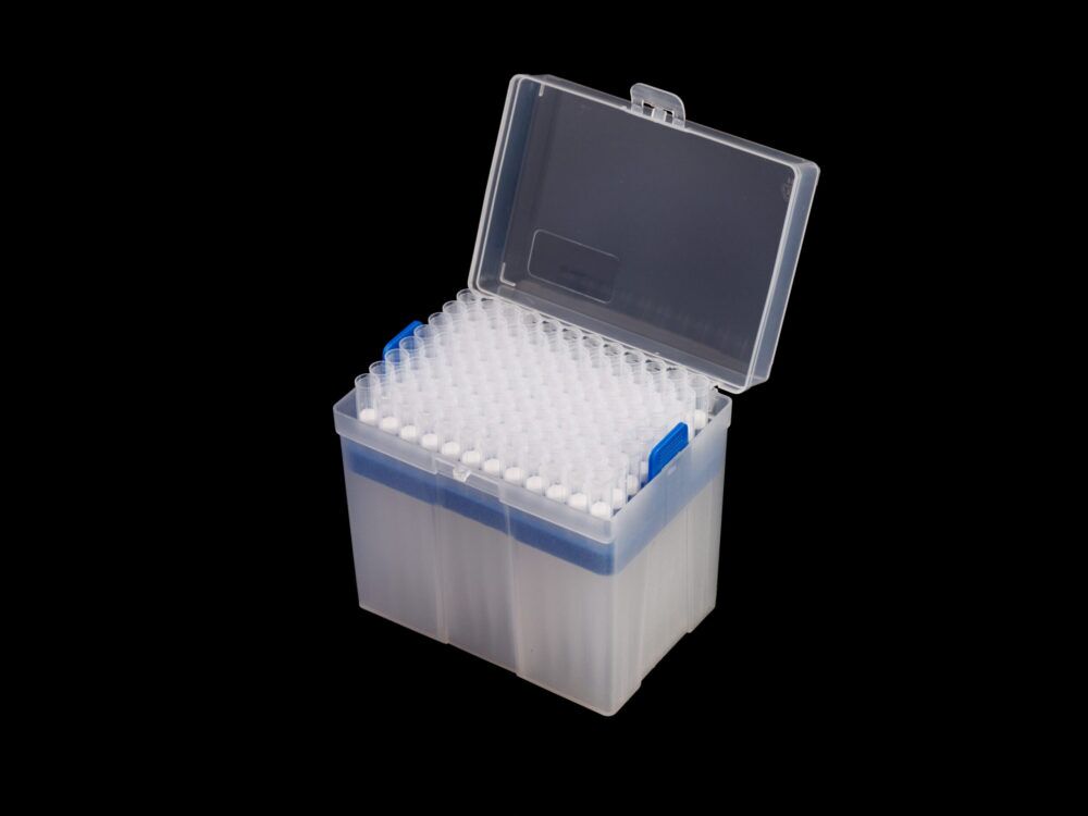 Kelabscience 1250ul Filter Tips Boxed, Angled View with Open Lid